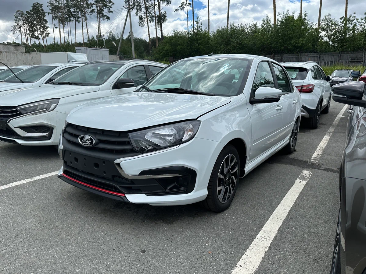 Lada Granta Sportline с салона по цене от 821 000 рублей